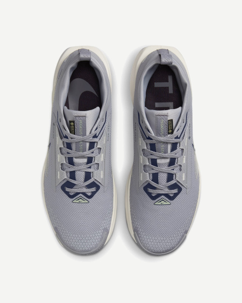 Кроссовки REACTX PEGASUS TRAIL 5 GTX M (RU 43.5 EU 44.5 USm 10.5 СМ 27.5; cement grey/jade horizon/burgundy crush/midnight navy)